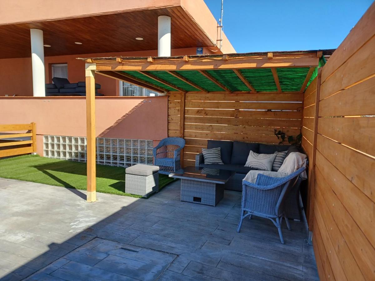 Vila Piscina De Sal Barbacoa Wifi, Parking Gratis, 3 Min Pga Casa El Roble Girona Exteriér fotografie