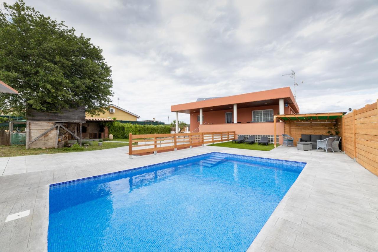 Vila Piscina De Sal Barbacoa Wifi, Parking Gratis, 3 Min Pga Casa El Roble Girona Exteriér fotografie