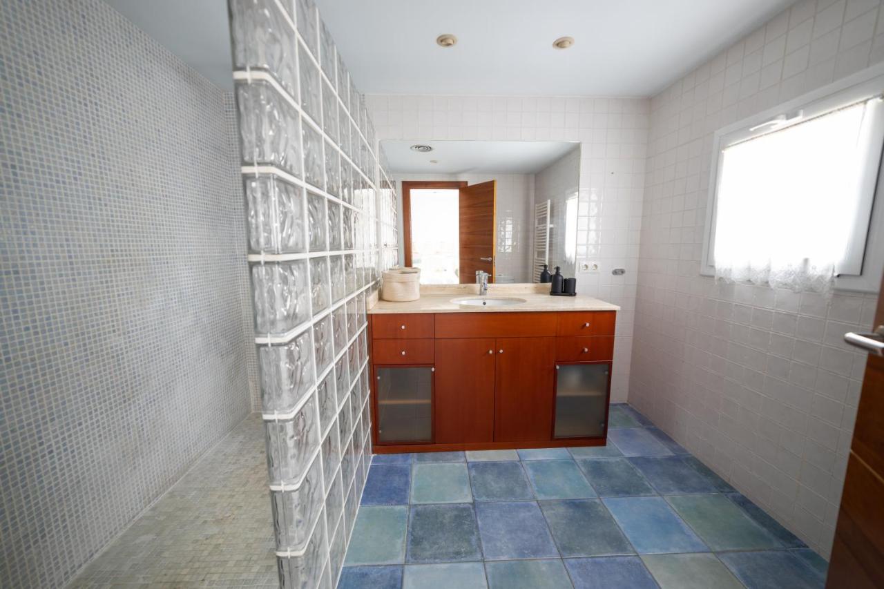 Vila Piscina De Sal Barbacoa Wifi, Parking Gratis, 3 Min Pga Casa El Roble Girona Exteriér fotografie