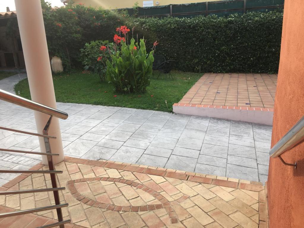 Vila Piscina De Sal Barbacoa Wifi, Parking Gratis, 3 Min Pga Casa El Roble Girona Exteriér fotografie